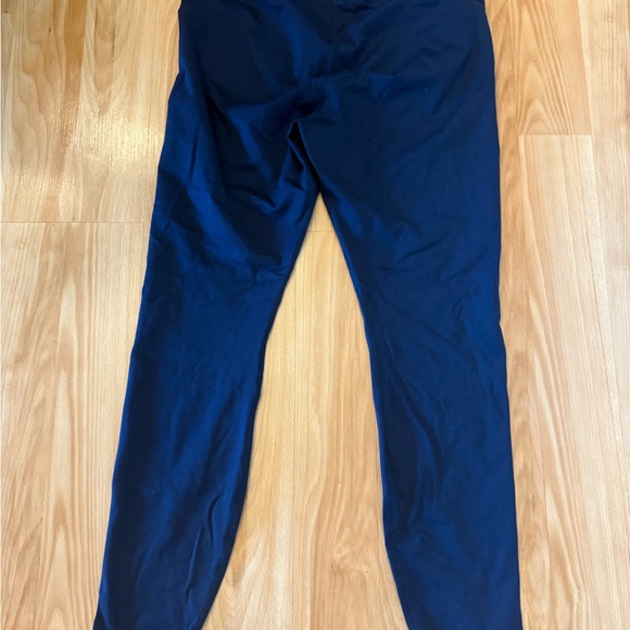 All in Motion Deep Blue Activewear - Picture 2 of 3